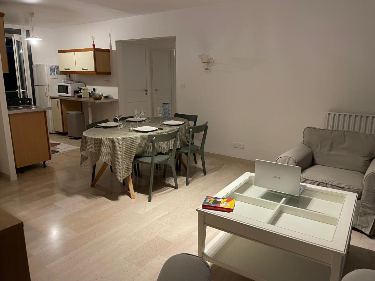 Appartement Les Pieds Dans L'Eau แซ็ง-ม็องดรีเย-โซร์-แม ภายนอก รูปภาพ